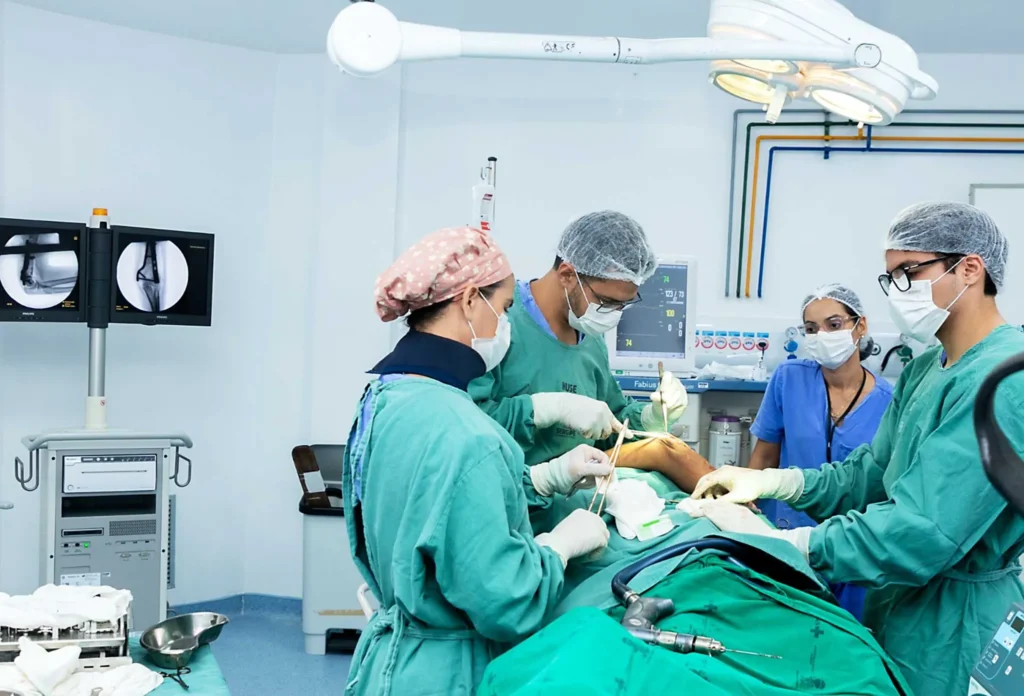 Hospital de Urgências de Sergipe amplia atendimentos e oferece tratamento contínuo a pacientes ortopédicos