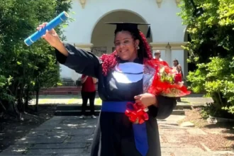 Mulher trans chega à universidade 25 anos após violências na escola