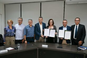 Governo de Sergipe e Petrobras assinam protocolo de intenções para venda antecipada de gás do Seap