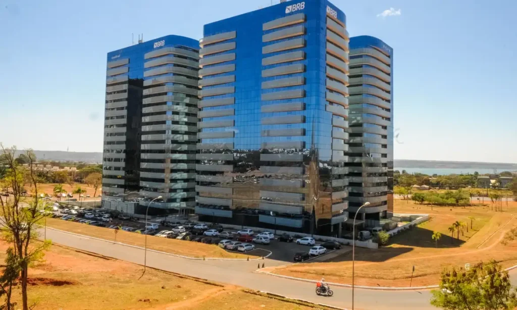 Ibaneis pede R$ 4 bi a Fundo Garantidor de Créditos para socorrer BRB
