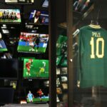 Museu do Futebol lança audioguia em formato de programa de rádio