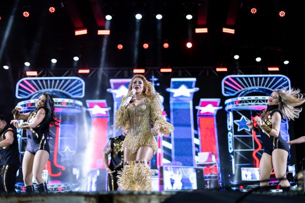 Arraiá do Povo 2026 segue neste sábado com shows de Joelma e Adelmário Coelho 