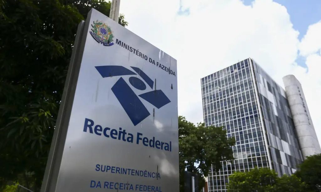 Arrecadação federal bate recorde e supera R$ 278 bilhões em abril