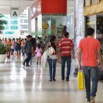 Atividade econômica cai 0,7% em março em razão da guerra do Irã