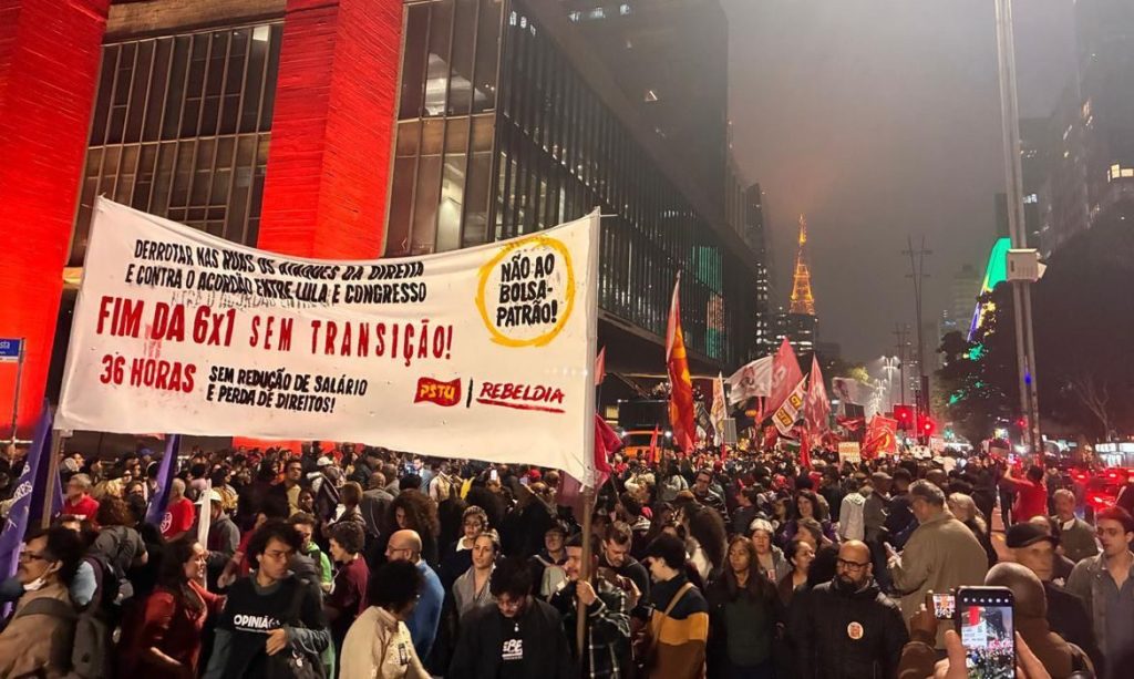 Ato na Avenida Paulista pede fim da escala 6×1