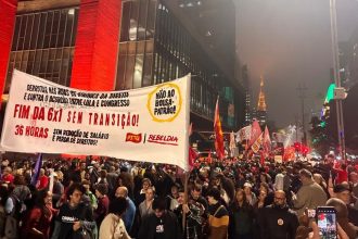 Ato na Avenida Paulista pede fim da escala 6×1