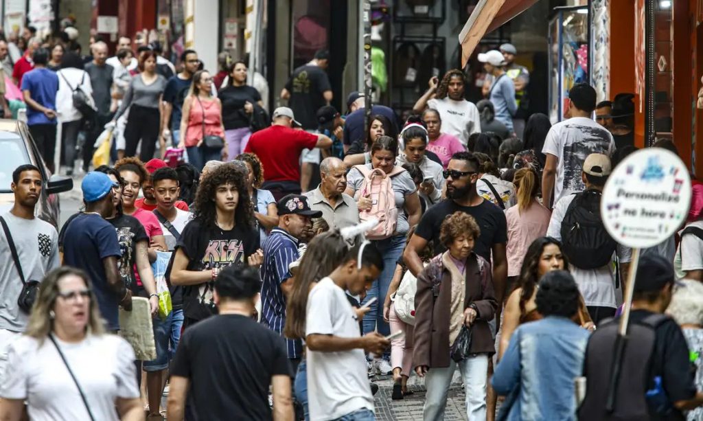 Brasil cria 85,9 mil postos de trabalho em abril, aponta Caged