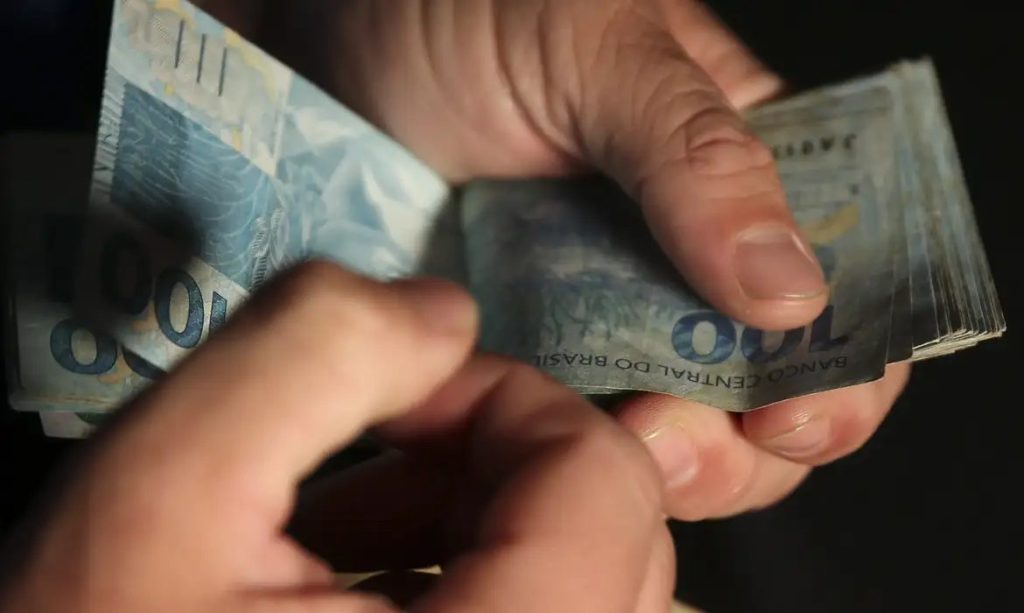Desenrola Brasil: saiba como usar FGTS para pagar dívidas em atraso