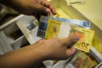 Distrito Federal e 15 estados têm rendimento do trabalhador recorde