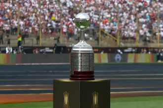 Fluminense avança e Flamengo garante melhor campanha da Libertadores