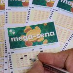 Mega-Sena acumula e prêmio principal vai para R$ 16 milhões