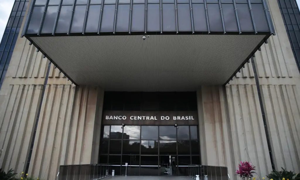 Mercado projeta inflação de 4,92% em 2026