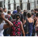 Número de pessoas em busca de emprego há dois anos ou mais cai 21,7%