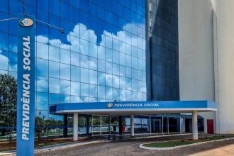 Vazamento de dados no INSS expõe 2,8 milhões de CPFs; 98% de falecidos
