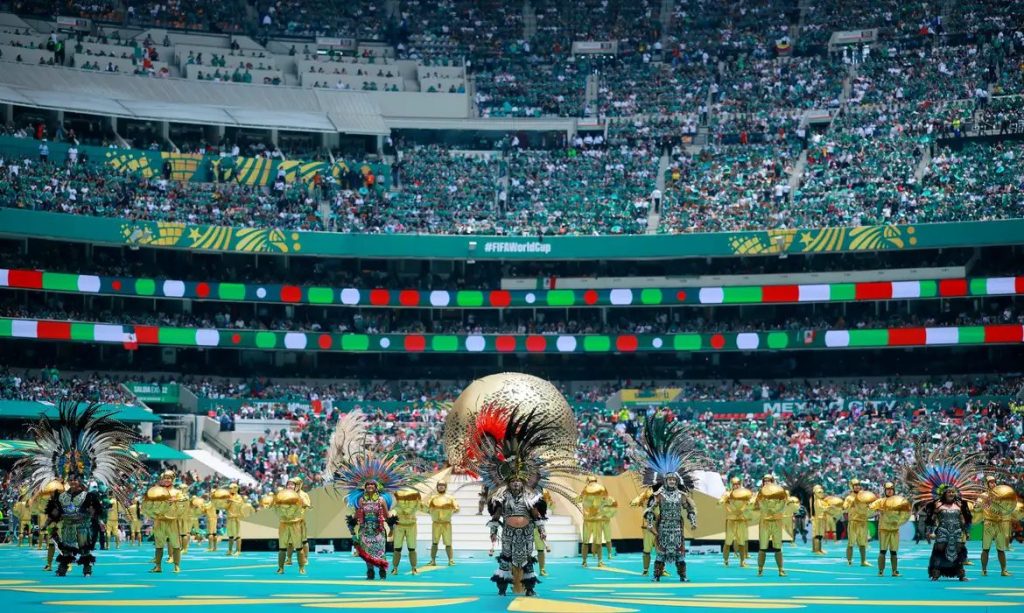 Abertura da Copa 2026 emociona o Estádio Azteca, no México