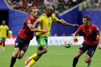 África do Sul sofre gol aos 6 min, reage e empata com República Tcheca