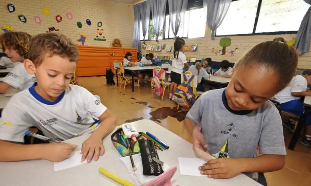Aprendizagem evoluiu de ações emergenciais para políticas formalizadas