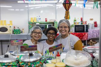Comerciantes da Economia Solidária comemoram sucesso de vendas na Vila do Forró