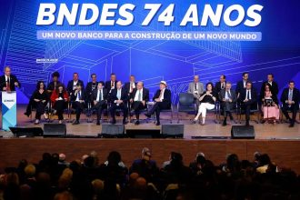 Confiança dos técnicos impulsiona bons resultados do BNDES, diz Lula