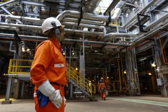 Economia brasileira cresceu 0,1% em abril, estima prévia da FGV