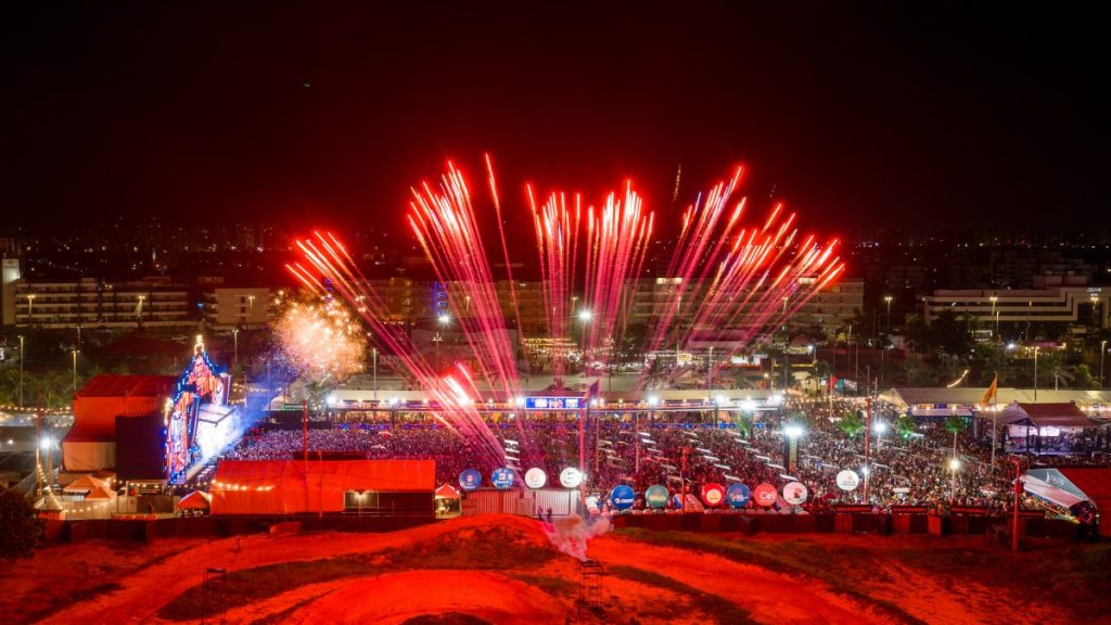 Encontro de gerações embala Terça do Arrocha no Arraiá do Povo 2026