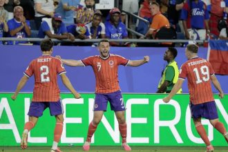 Escócia vence Haiti e vira líder do grupo do Brasil na Copa do Mundo