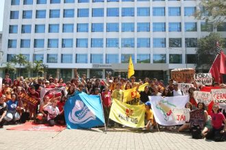 Estudantes encerram greve de quase dois meses na USP