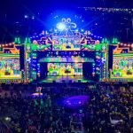 Forró das antigas e exibição do jogo do Brasil na Copa do Mundo são destaques da noite do Arraiá do Povo