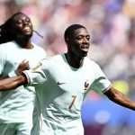França aplica 4 a 1 na Noruega e termina em 1º no Grupo I da Copa