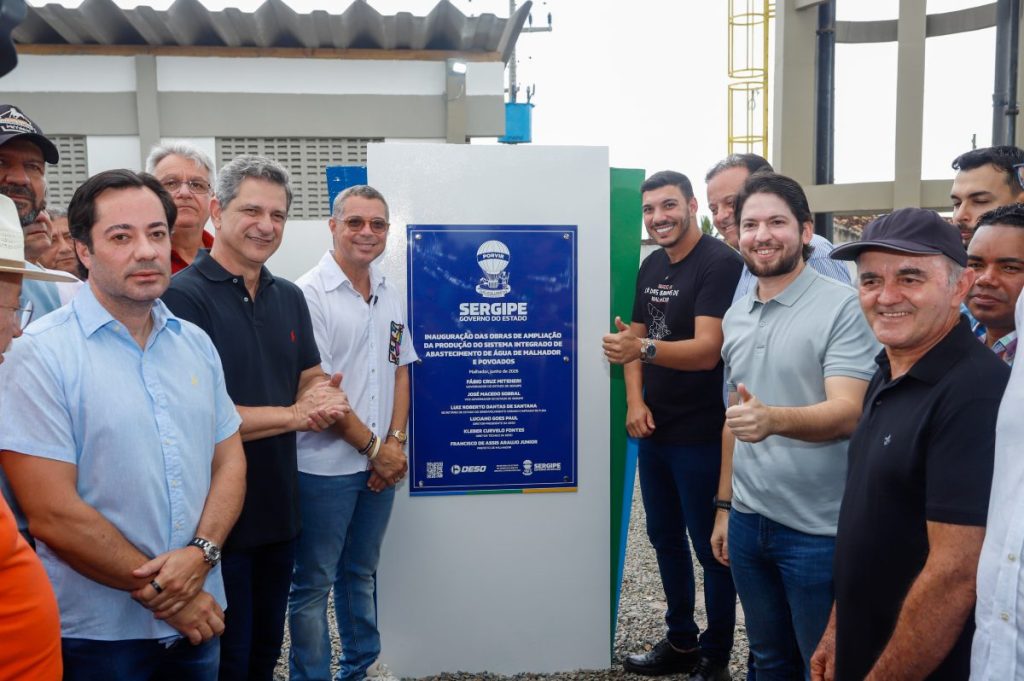 Governador entrega obras de abastecimento em Malhador e Moita Bonita e autoriza rodovia entre agreste e leste sergipanos