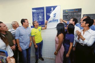 Governo de Sergipe entrega Centro de Excelência reformado e inaugura modernização do estádio ‘O Bebetão’, em Itabi