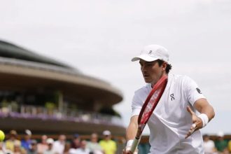 João Fonseca reencontra Jesper de Jong na 2ª rodada de Wimbledon