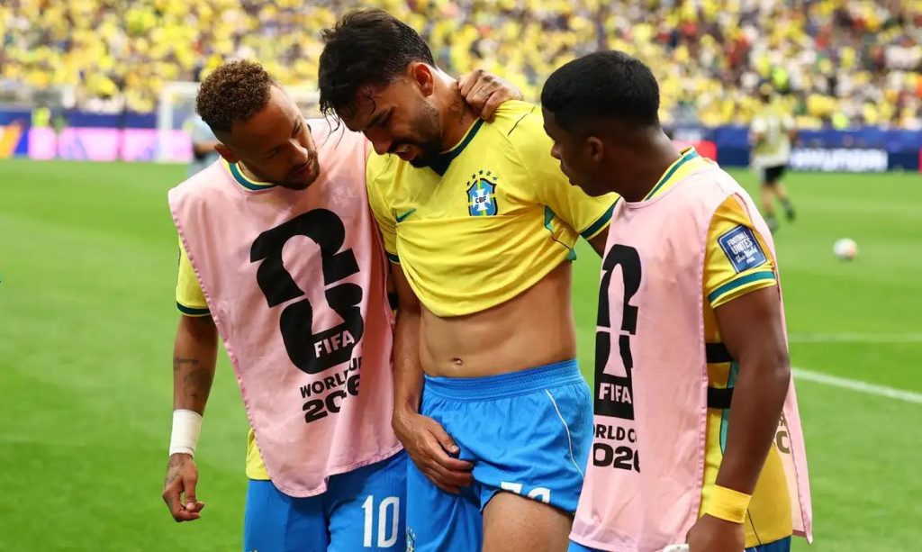 Lucas Paquetá tem lesão na coxa confirmada, sem previsão de retorno