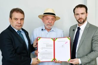 Lula assina decreto que prevê bloqueio de recursos de bets ilegais