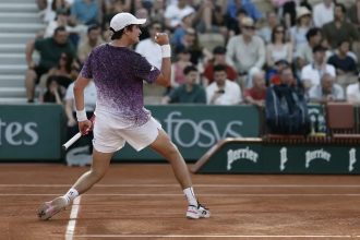 Mensik derruba João Fonseca nas quartas em Roland Garros: 3 a 0
