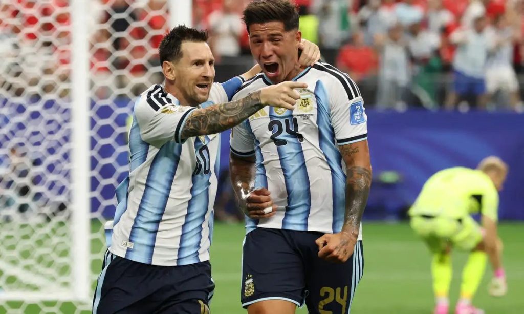 Messi se isola na artilharia das Copas e Argentina vai ao mata-mata