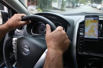 OIT aprova acordo por condições decentes a trabalhadores de apps