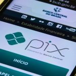 Pix por aproximação passa a mostrar saldo antes do pagamento