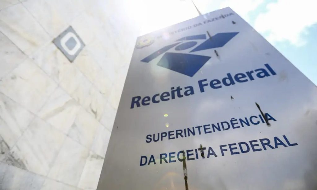 Receita passa a publicar lista de devedores contumazes