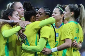 Seleção feminina encara Estados Unidos esta noite em São Paulo