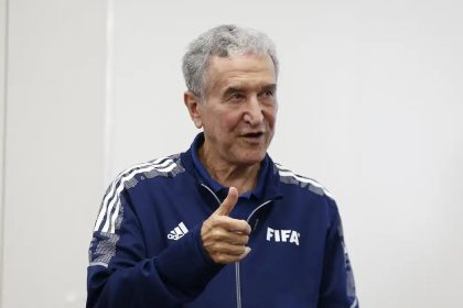 Técnico do tetra, Carlos Alberto Parreira é internado no Rio
