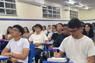 Aulão do Programa Pré-Universitário acontece neste sábado e marca contagem regressiva para o Enem