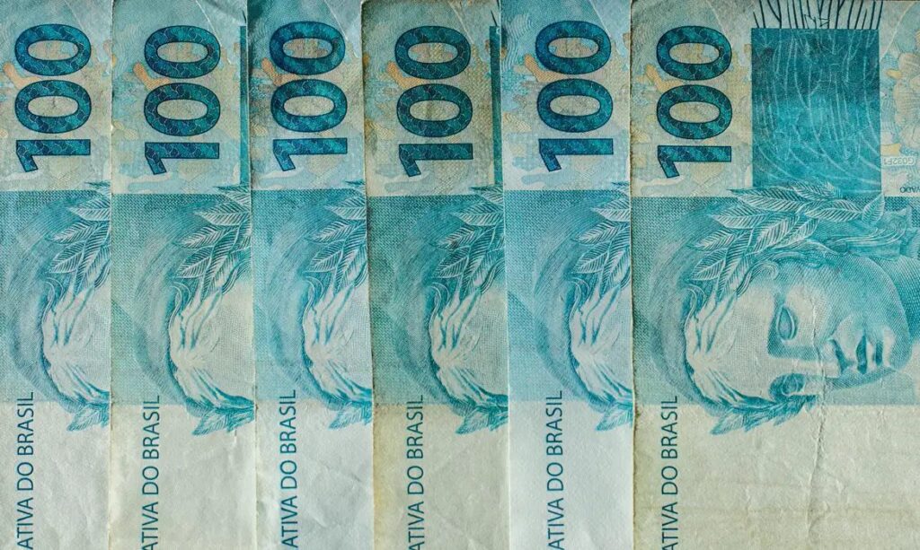 Caixa paga Bolsa Família de julho a beneficiários com NIS de final 4