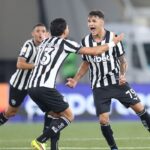 Com gol no último lance, Botafogo bate Santos na volta do Brasileirão