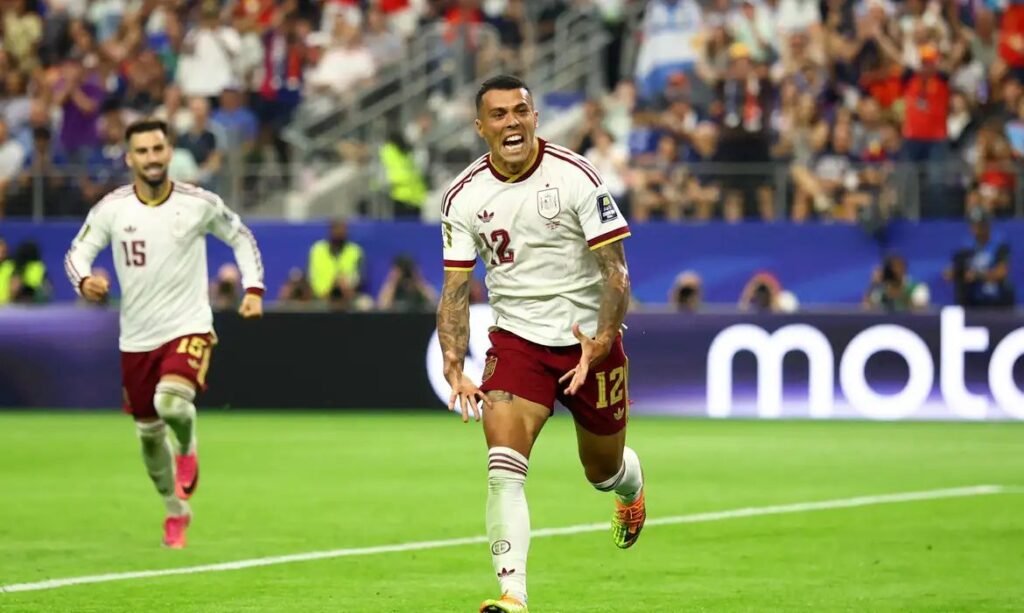 Com invencibilidade recorde, Espanha vai à final da Copa após 16 anos