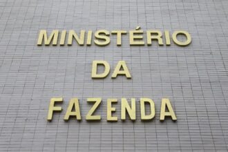 Com precatórios, previsão de déficit primário soma R$ 52 bilhões