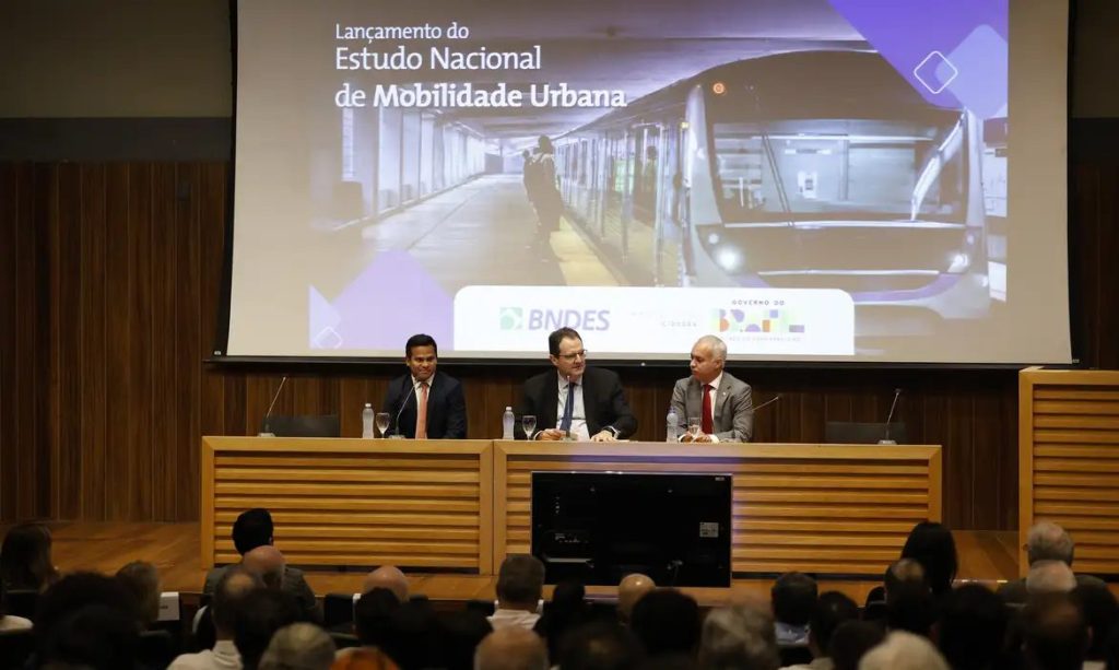 Estudo do BNDES mapeia 187 projetos para melhorar o transporte público