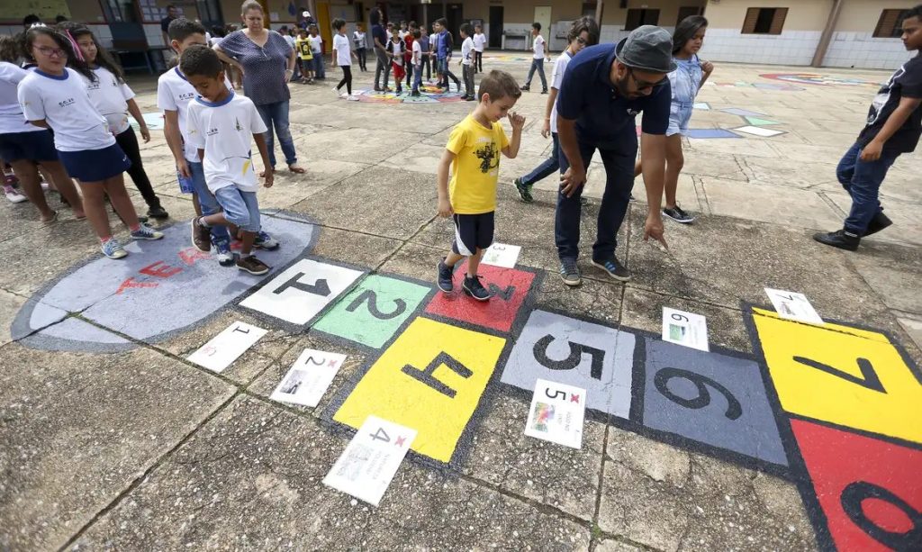 Férias escolares de 2027 terão novas datas por causa da Copa Feminina