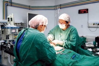 Huse amplia número de cirurgias em 2026 e fortalece assistência de alta complexidade em Sergipe