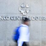 Juros das famílias seguem elevados e chegam a 64% ao ano, diz BC
